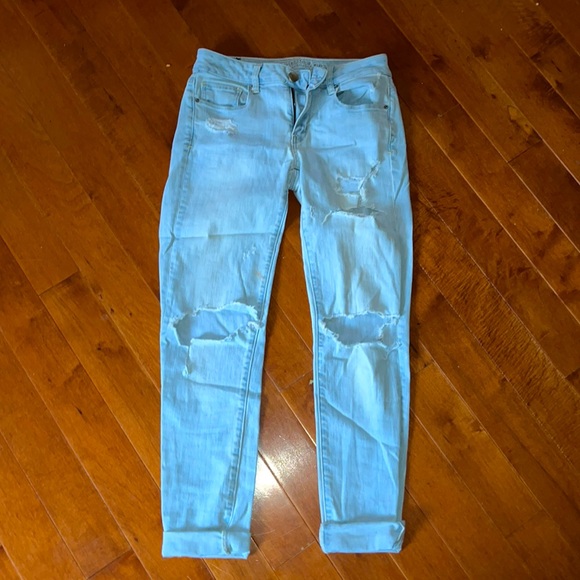 American Eagle Women’s skinny jeans size 6 US